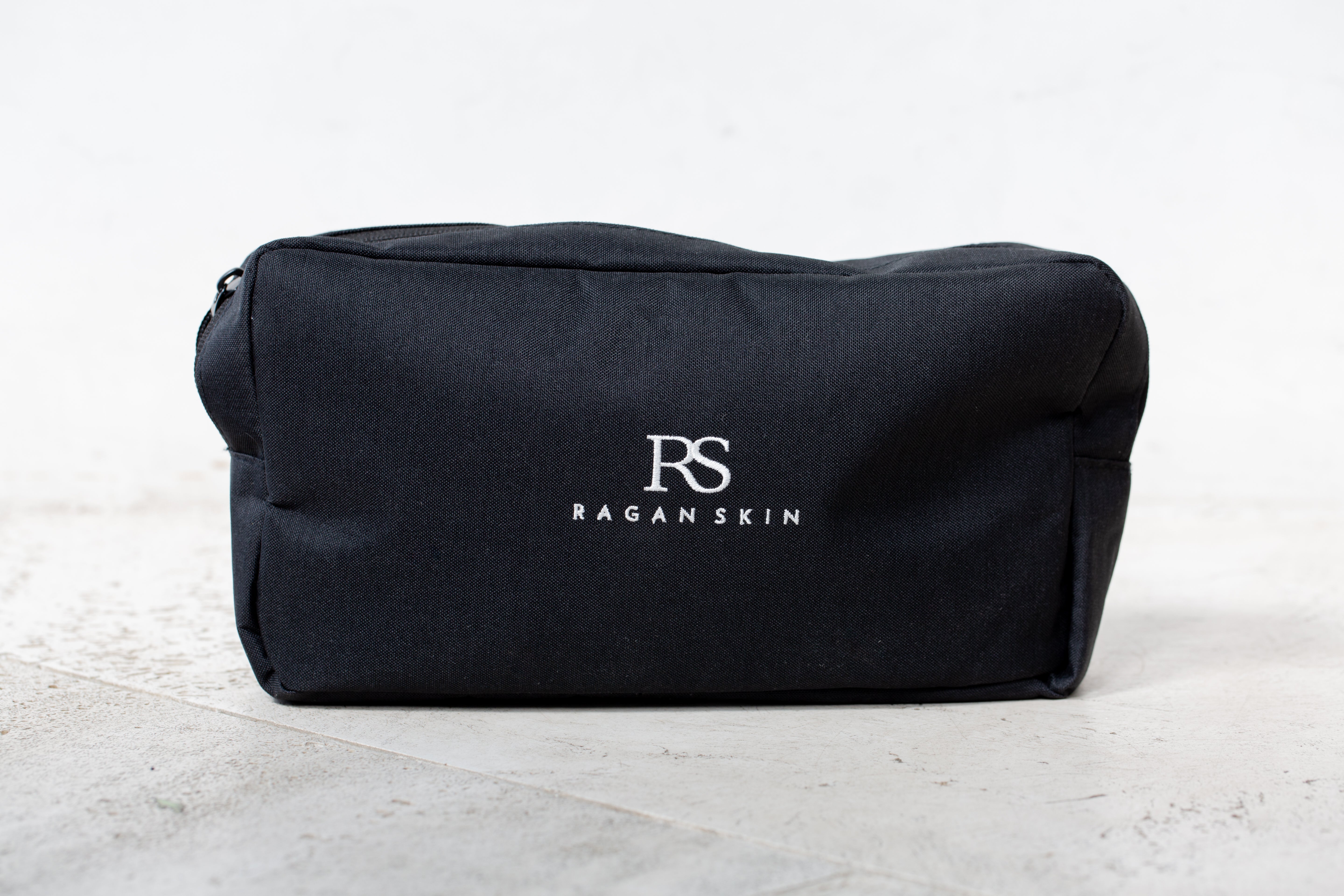 RAGAN SKIN TRAVEL BAG